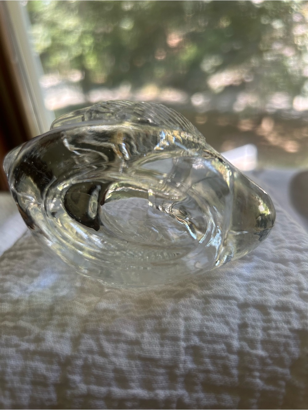 Clear Glass Swan Figurine - Picture 4 of 7